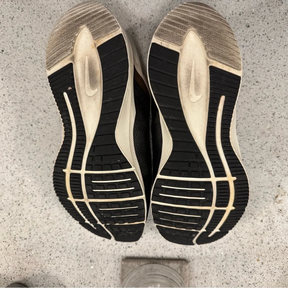 Nike Quest 6453/78378 / size W 11 — 040826